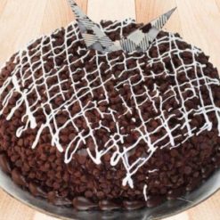 Dark Chocolate Mud Pie Cake - Rich chocolate cake with smooth chocolate ganache, perfect for any celebration