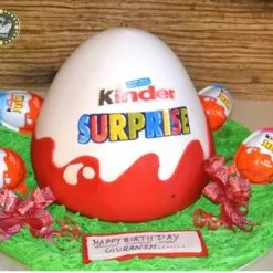 540080kinder_joy_cake