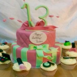 5772997285designer_cakesss