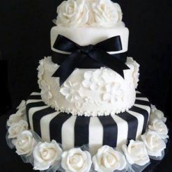 808240Black_Bow_Designer_Cake