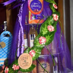 886130adorable_enchanting_gift_basket