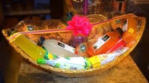 890017golden_boat_basket