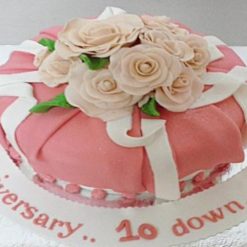 9117508997edible_floral_designer_cake