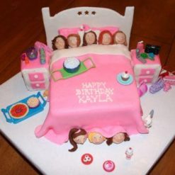 964518Girls_Night_out_designer_cake