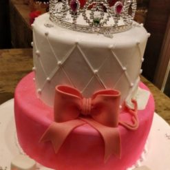 142848queen_theme_cake