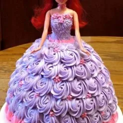 20158480642321cake441coolest_barbie_cake