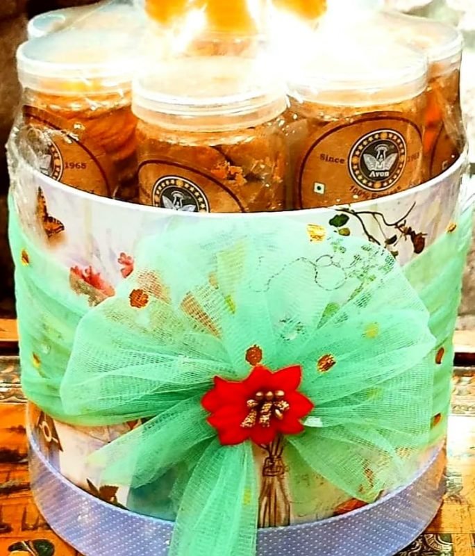 Wrapped Assorted Cookies and Tea Cakes Gifting Box Avon Bakers